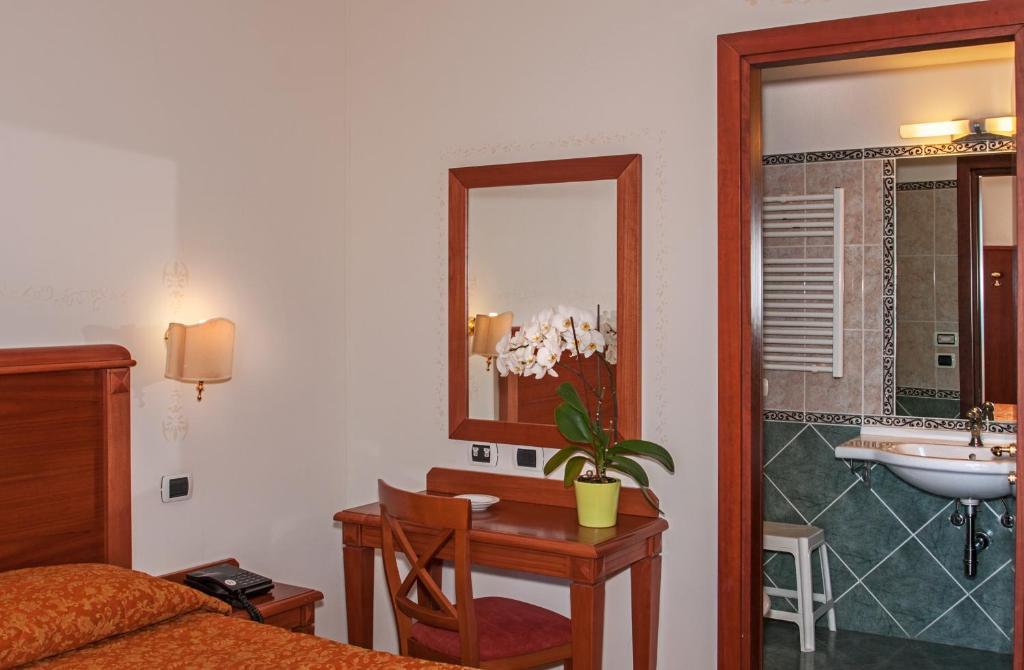 Ombrosa Hotel 3*